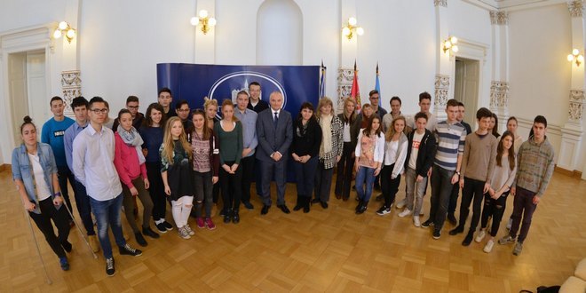 ucenici-iz-slovenije-jpg_660x330