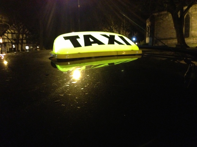 taxi-bubble-sign-1444076-640x480