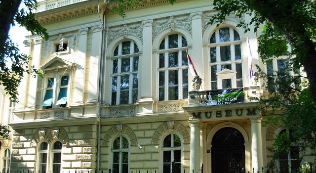 Otvaranje izložbe “Tihi heroji – između vatre i dima” večeras u Muzeju Vojvodine