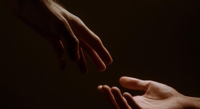 Novosadski studenti pozivaju na podršku Hrki ispred Skupštine Srbije: “Dijana, stižemo”