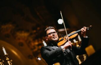 Koncert uz svetlost sveća u subotičkoj sinagogi: Vivaldijeva „Četiri godišnja doba” oduševila publiku