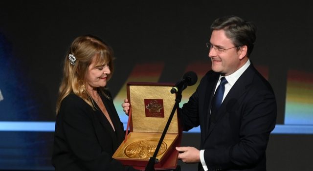 Nastasji Kinskoj na Zlatiboru uručeno priznanje Nacionalnog festivala filma i televizije